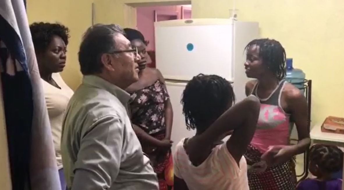 Africanos varados en Nuevo Laredo esperan asilo en Estados Unidos
