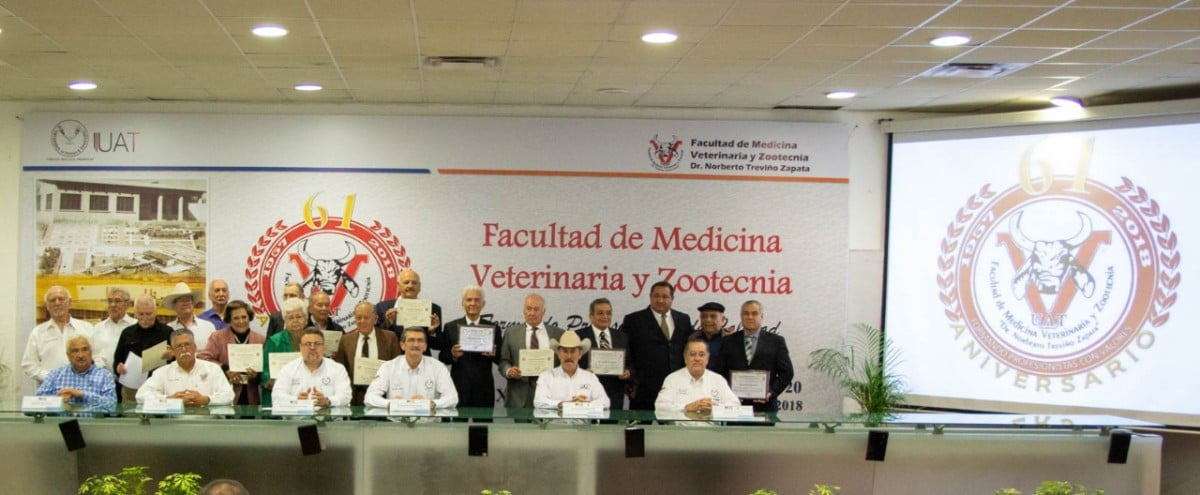 Reconocen UAT y Exa-Vet a veterinarios destacados