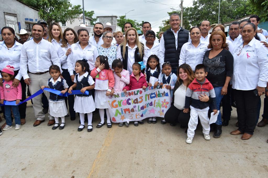 Inaugura alcaldesa pavimentación de la calle Alejandro Prieto en Altamira