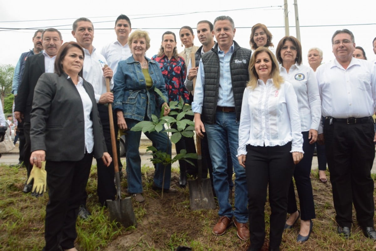 Inicia Chucho Nader Campaña  de Reforestación en Tampico