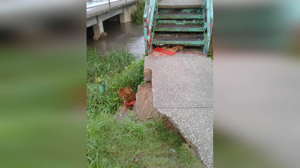 Corren riesgos jóvenes de Santa Elena para llegar al telesecundaria