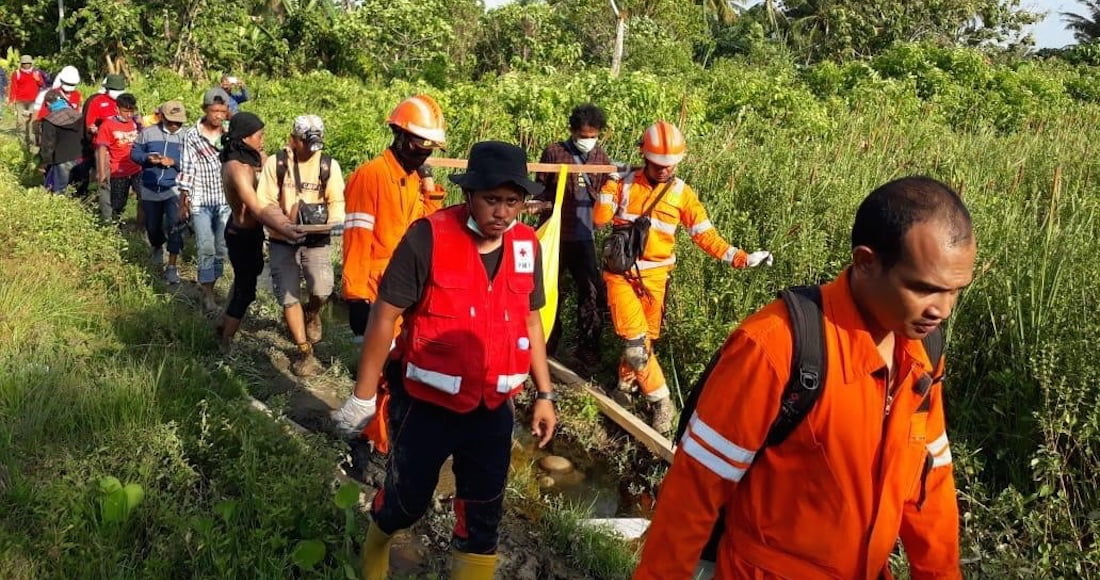 Encuentran los cuerpos de 34 niños en una iglesia tras tsunami en Indonesia