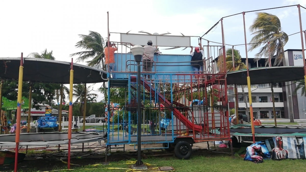 Retiran juegos mecánicos de la laguna del Carpintero, roban luz