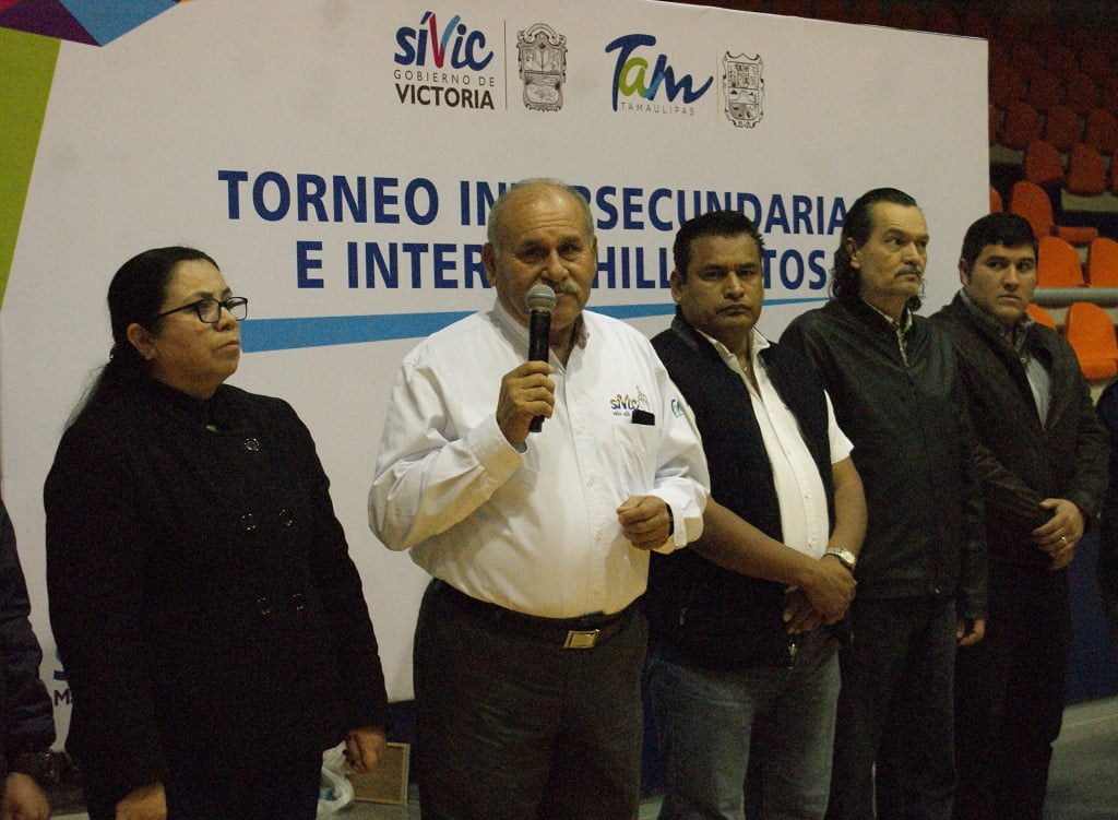 Inicia municipal de voleibol y basquetbol con 600 jóvenes deportistas