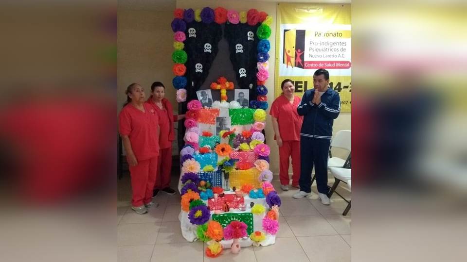 Pacientes del CESAME realizan altar de muertos