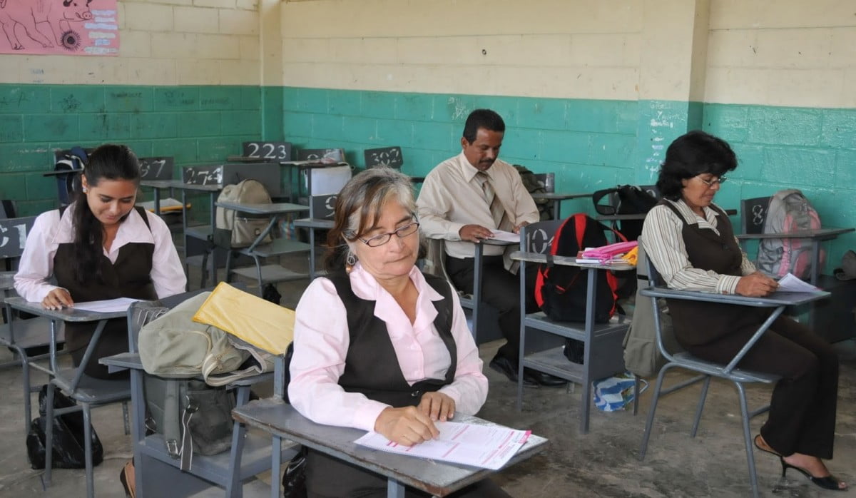 Profesores de interinato aún no reciben nómina en Nuevo Laredo