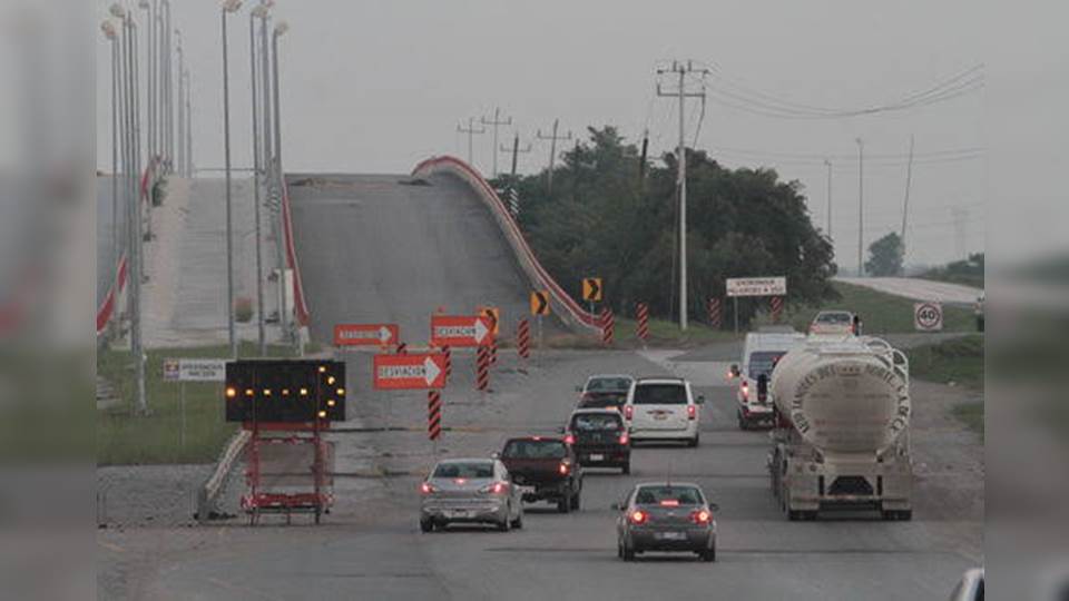 Sin fecha reparación del puente roto en Altamira