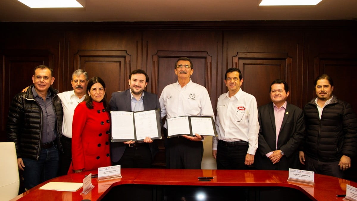 Firman convenio UAT y sector empresarial de Victoria