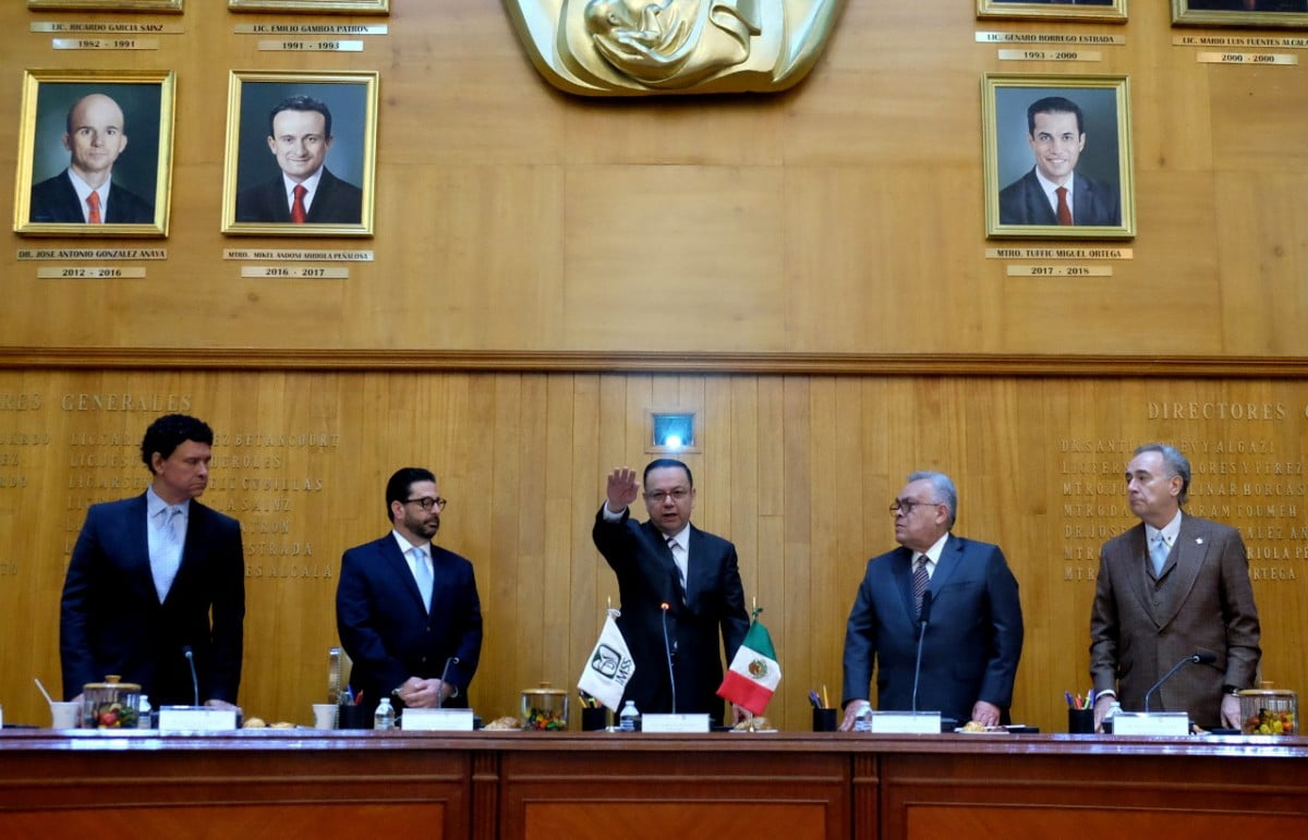 Rinde protesta nuevo Director General del IMSS