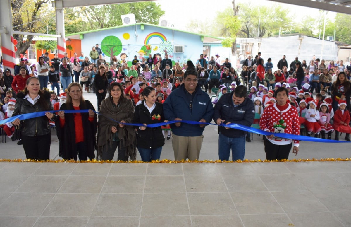 Inaugura Presidente Municipal Foro Escolar en Río Bravo