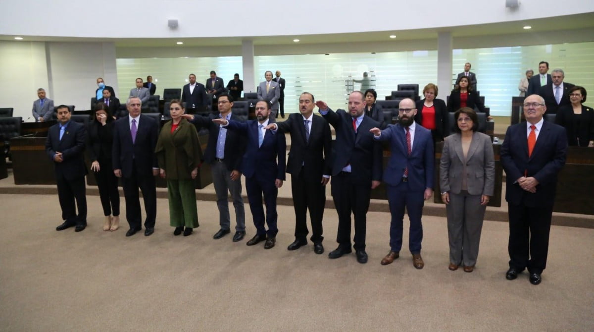 Toman protesta a Consejeros de la Fiscalía General de Justicia