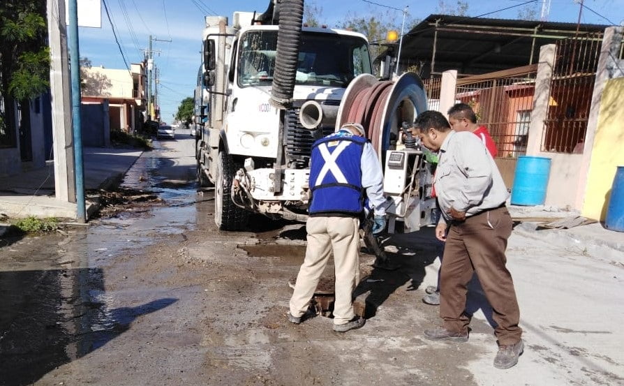 Profundo trabajo de saneamiento en drenaje de la 5 de Diciembre en Reynosa