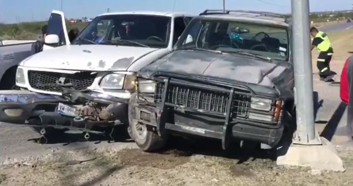 Deja 2 lesionados accidente vial en Carretera Aeropuerto de Nuevo Laredo