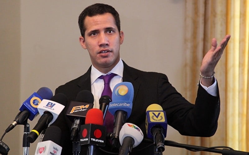 El líder opositor Juan Guaidó se autoproclama presidente de Venezuela