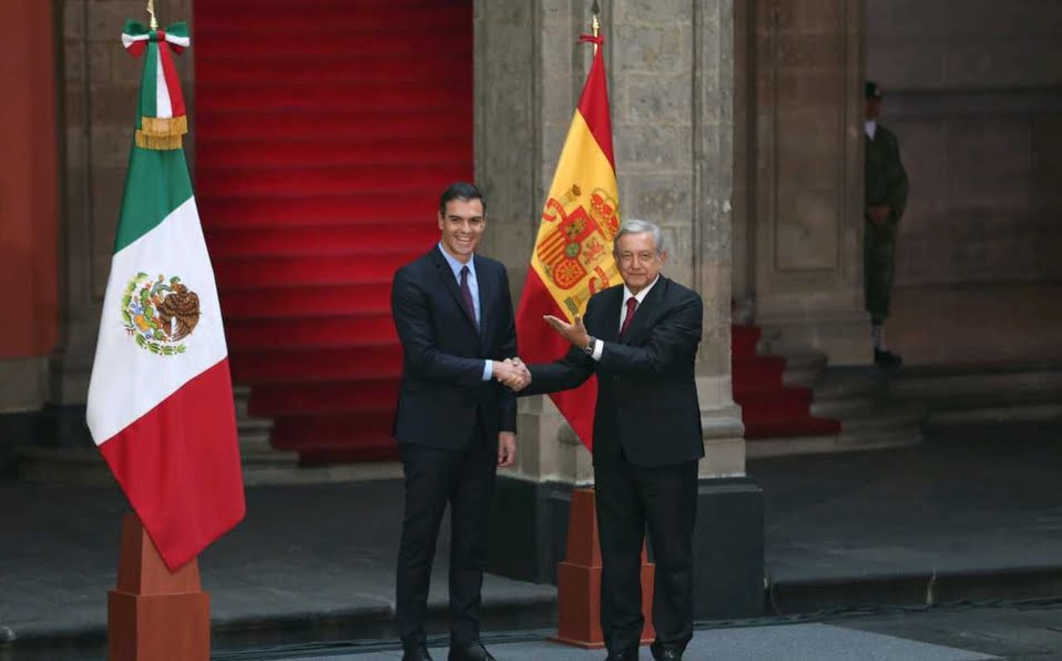 Mantiene reunión López Obrador con presidente de España.