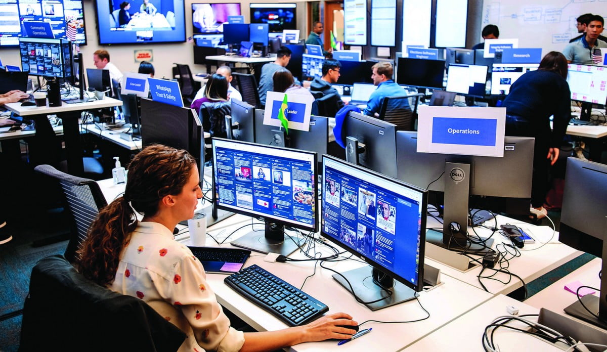 Facebook cumple hoy 15 años de existencia