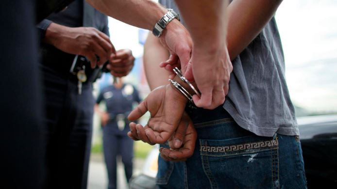 Menor de edad es vinculado a proceso por homicidio