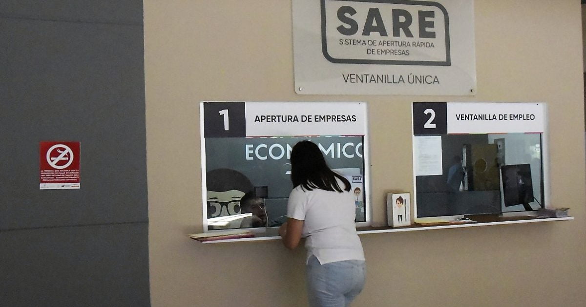 Capacitan a empresarios sobre estímulos fiscales en franja norte