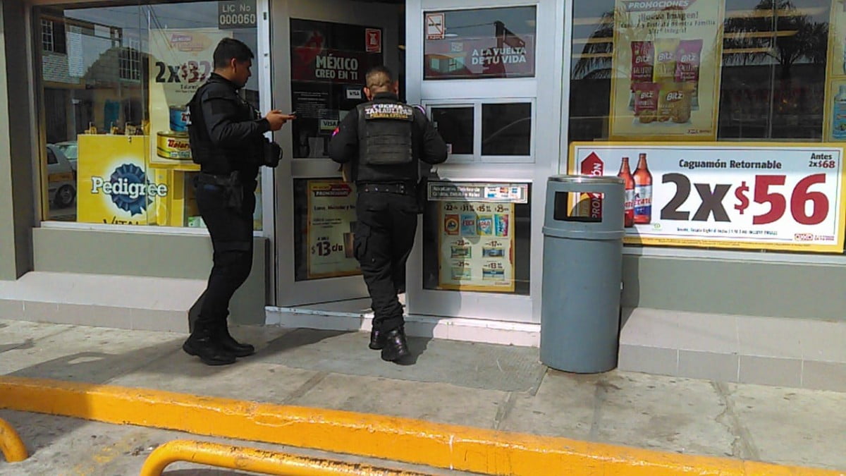 Asaltan Oxxo a una cuadra de la Procuraduría General de Justicia en Ciudad Madero