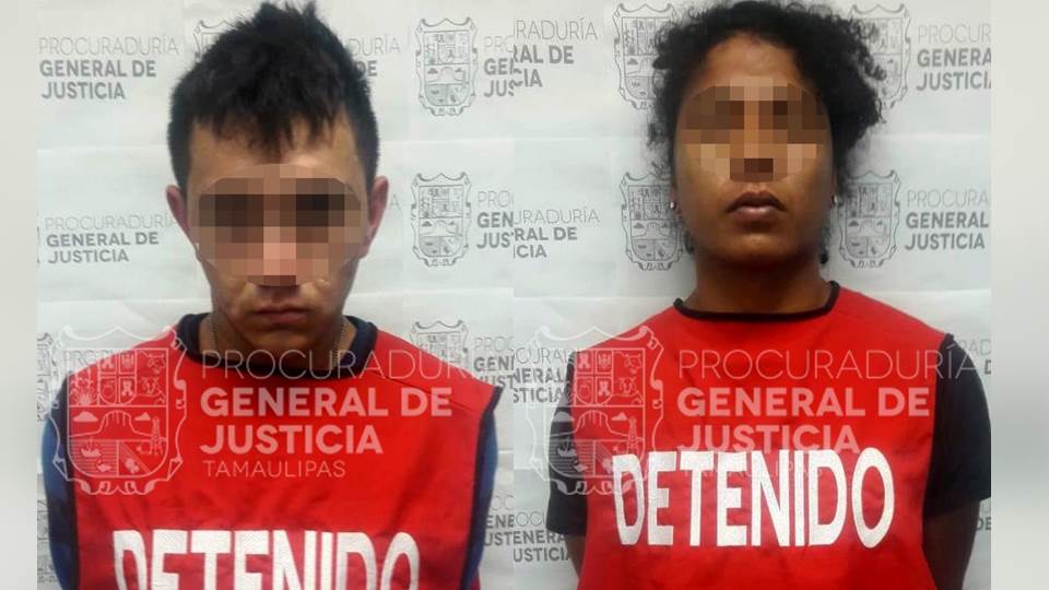 Detienen a dos por robo de vehículo con violencia