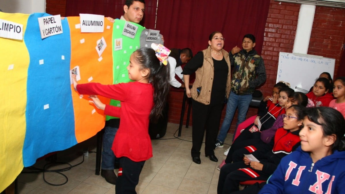Llevan Estado y Municipio de Victoria capacitación ambiental a escuelas