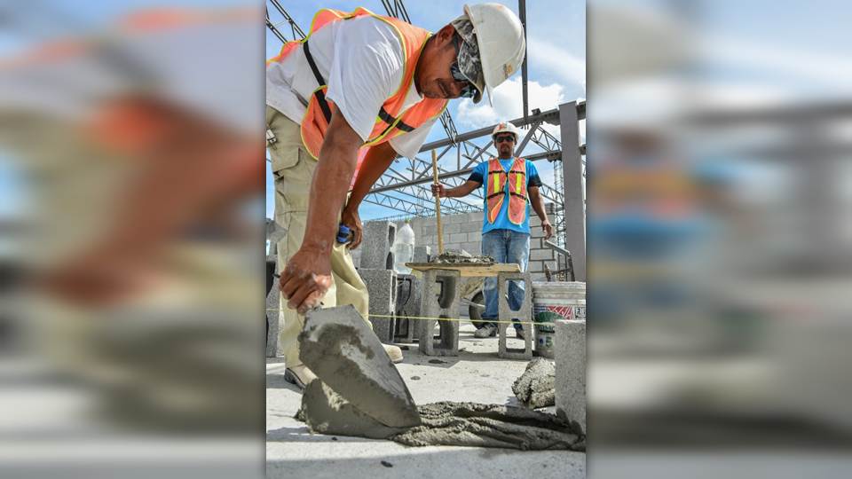 Transparentan facultades de inspectores de Obras Públicas en Nuevo Laredo
