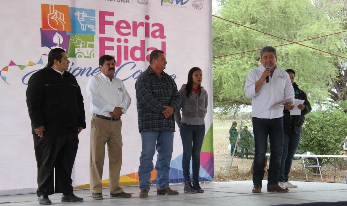Benefician a familias de Manuel Ávila Camacho con Feria Ejidal
