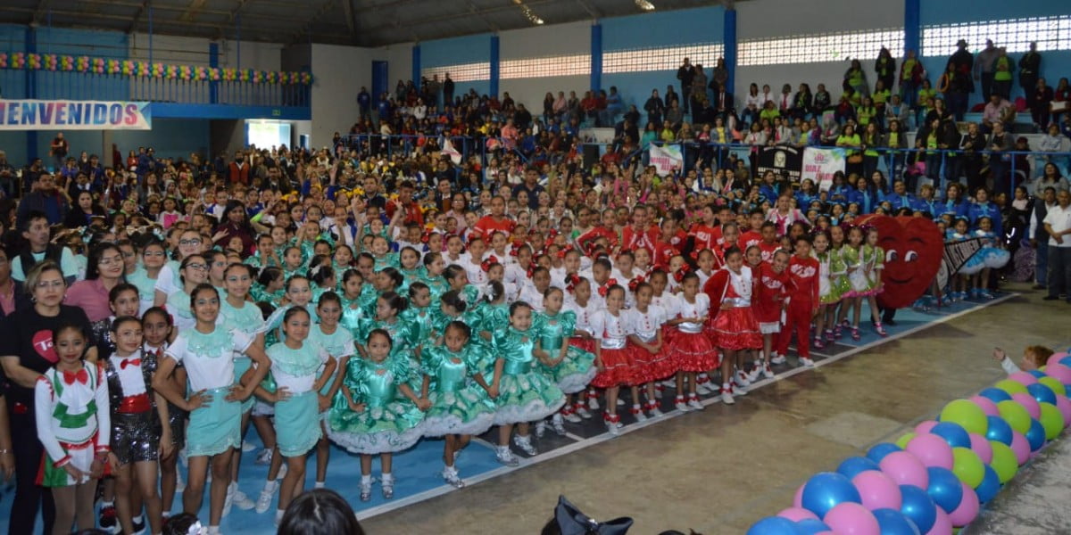 Realizan concurso de rondas en Río Bravo