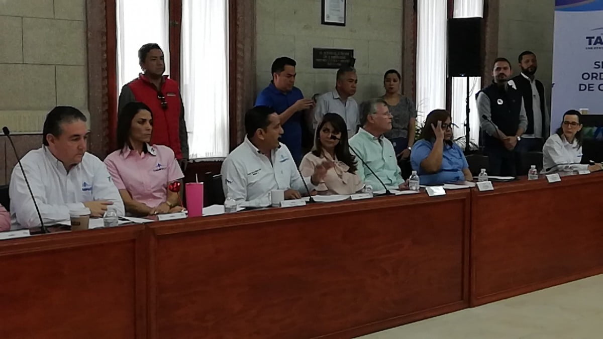 Regidor de Tampico llama neófita a directora de Protección Animal y está responde: «es un ignorante»