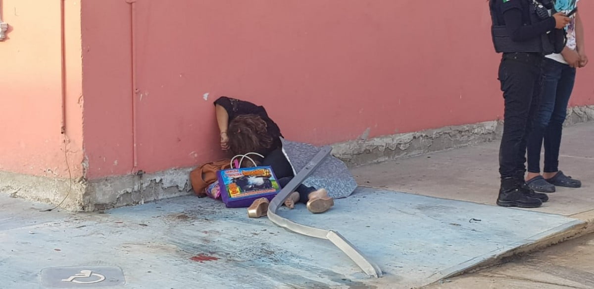 Mueren 2 mujeres tras ser arrolladas por sujeto que al parecer iba borracho