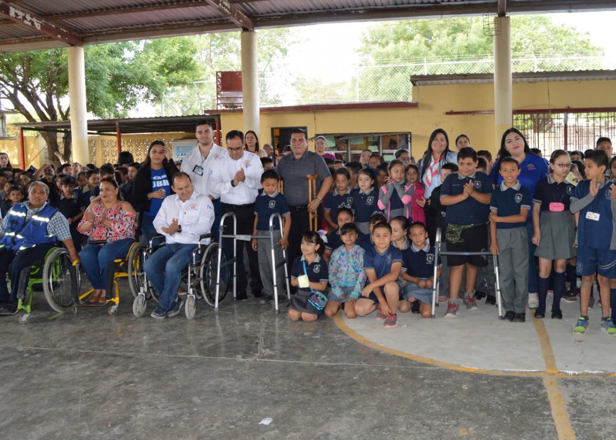 DIF Río Bravo lleva dinámica “Te presto mis zapatos”