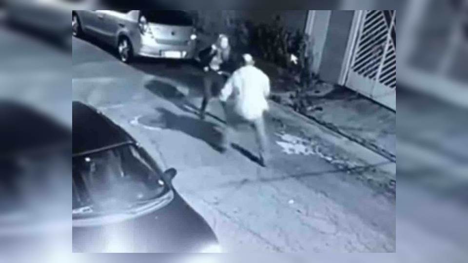 Mujer balea a hombre que intentó asaltarla, todo quedó en video