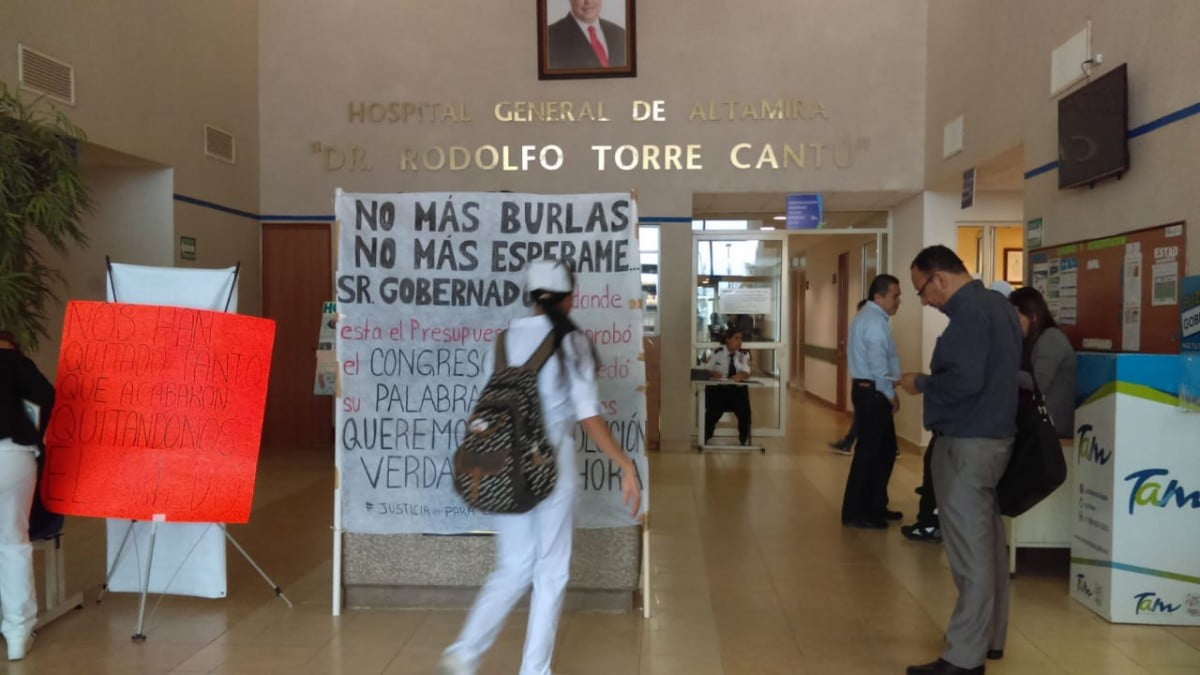 Continúa toma de área administrativa en el “Torre Cantú”; hoy van por la de calidad y enseñanza