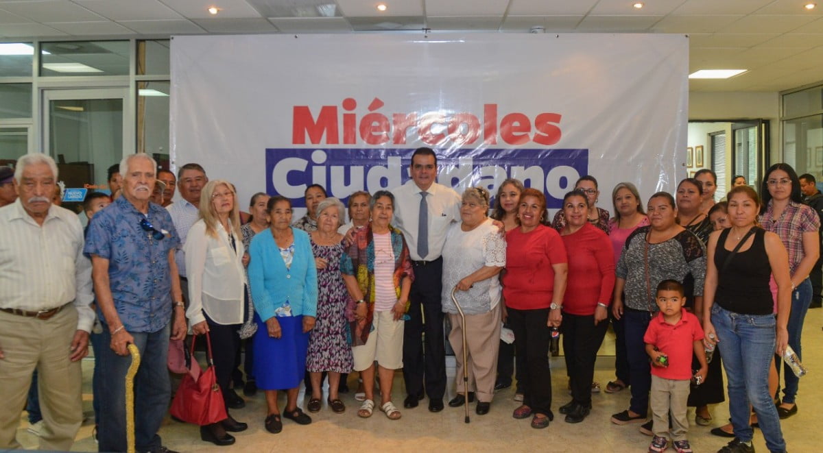 Atiende alcalde peticiones de vecinos de distintas colonias en Nuevo Laredo