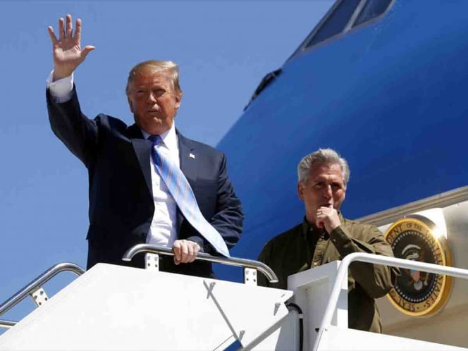 Trump llega a California para inspeccionar muro fronterizo