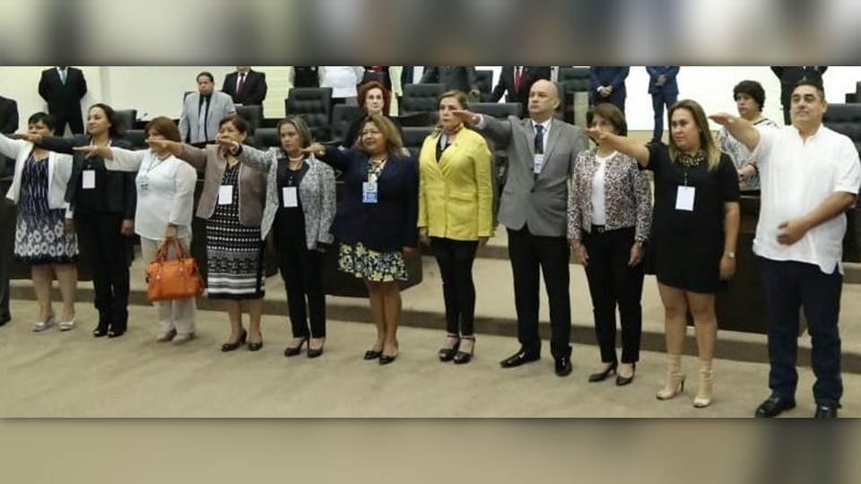 Toma protesta ante el Congreso el Consejo Honorifico de la Comisión Estatal de Búsqueda de Personas