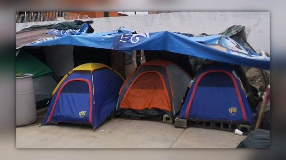 Migrantes saturan Casa del Migrante Amar de Nuevo Laredo