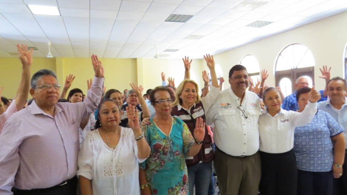 Nora de los Reyes abanderará luchas sociales de maestros activos, jubilados y pensionados