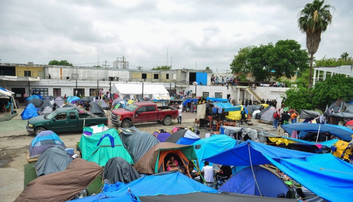 Hasta el tope albergues de Nuevo Laredo, no se aceptarán más migrantes