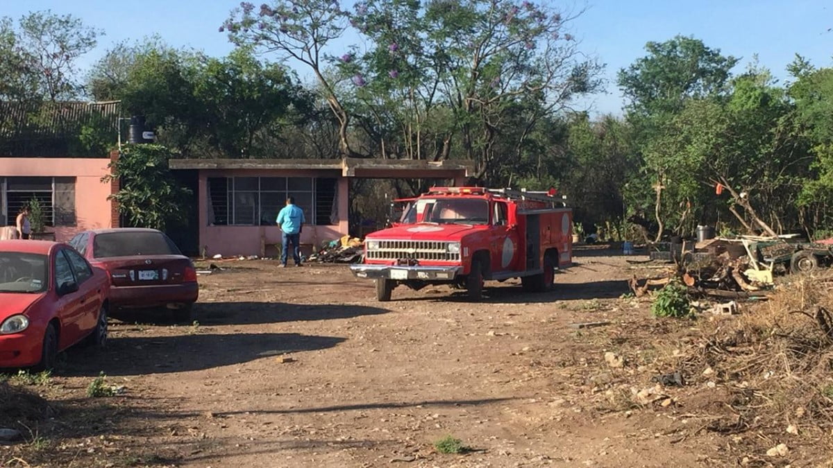 Corto circuito provoca incendio en domicilio de Victoria