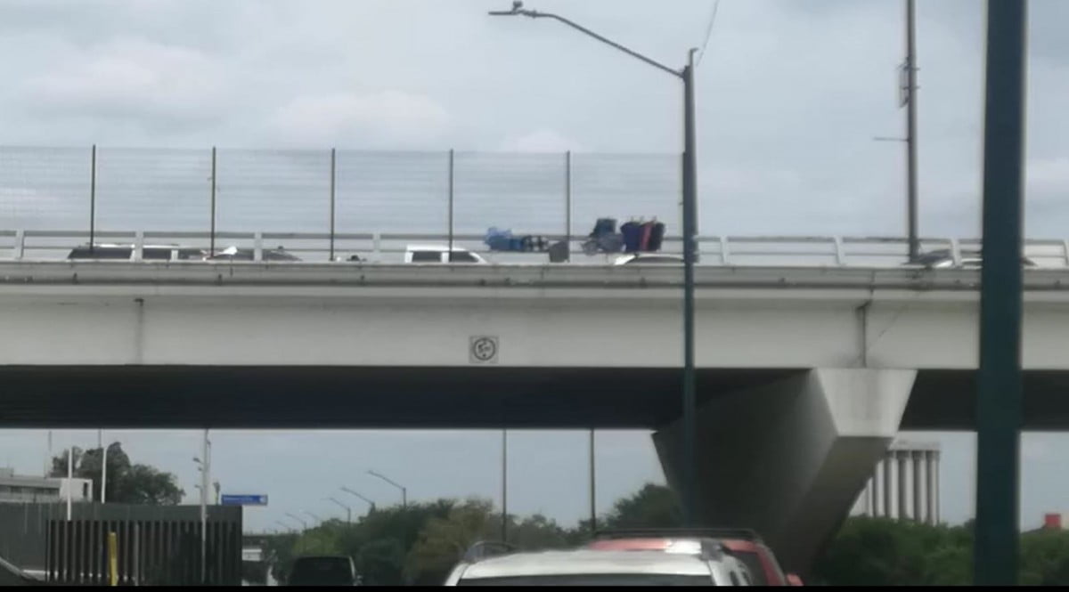 Utilizan puente 2 de Nuevo Laredo como ‘tianguis’