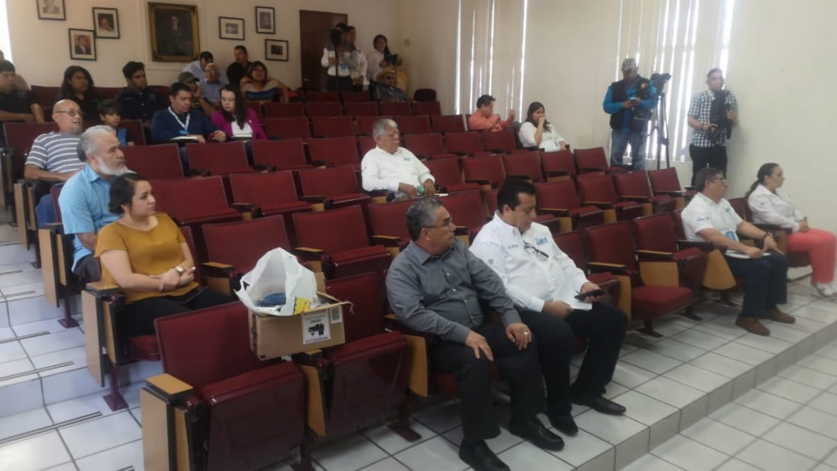 Poca asistencia en Foro de Alcoholismo en Nuevo Laredo