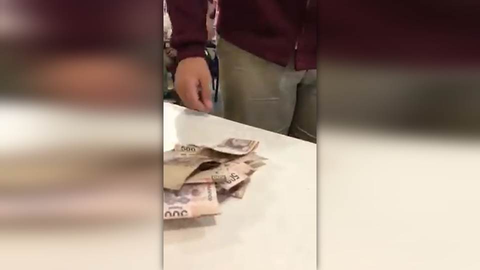 Investigan video de maestro cobrando 500 pesos por examen en secundaria Matamoros