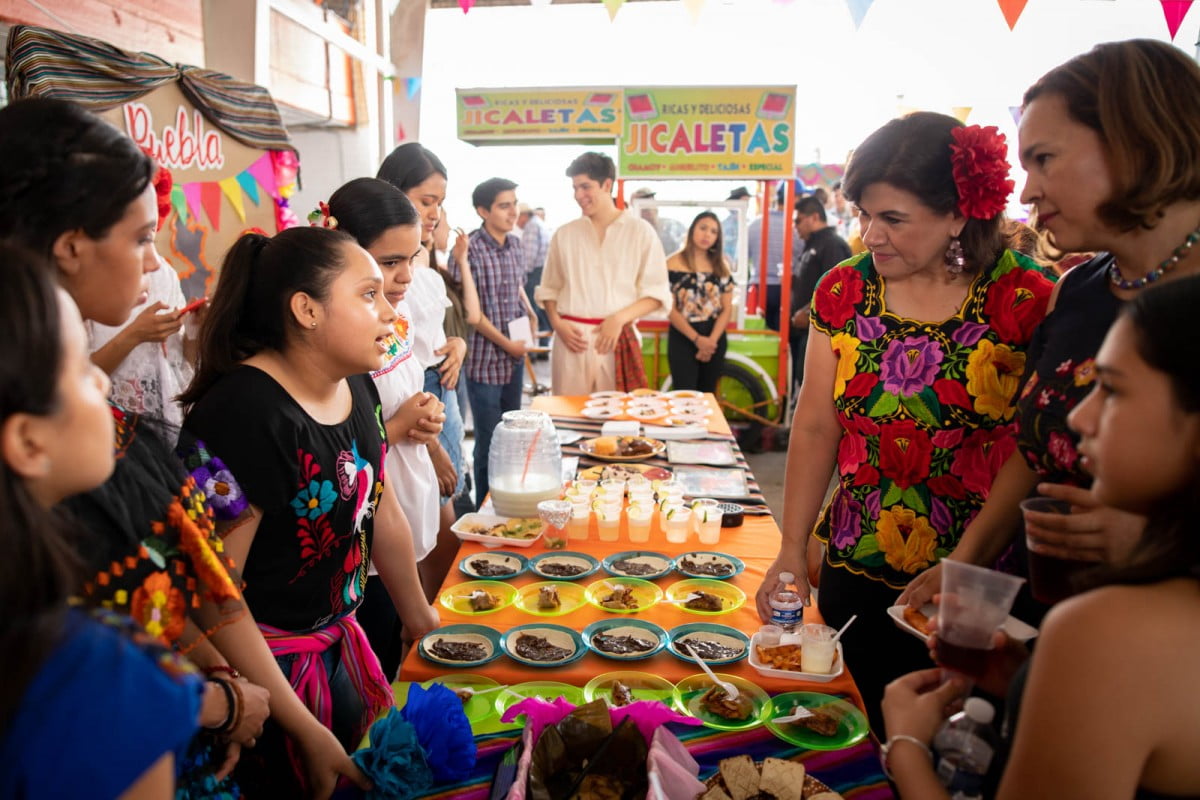 Fomenta Ceina UAT tradiciones mexicanas con la enseñanza de idiomas
