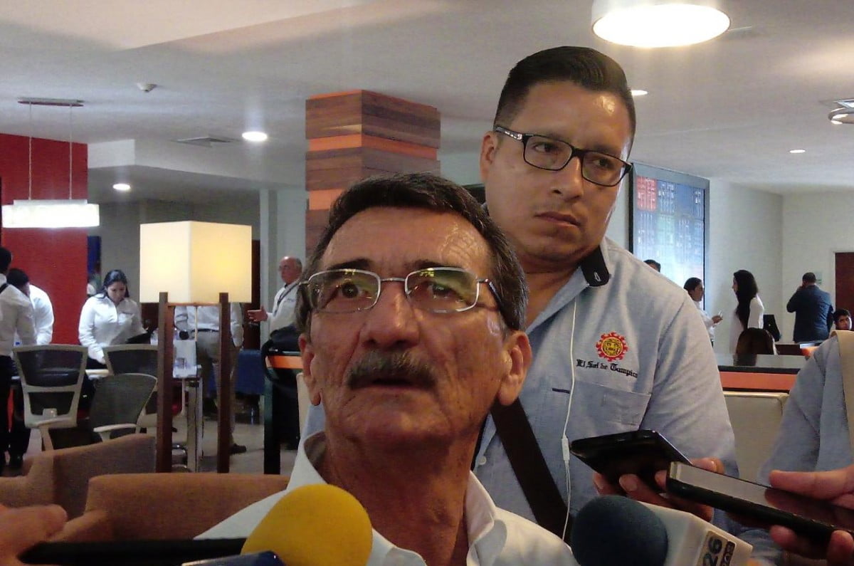 Sin empleo o laborando en otras áreas el 32 % de egresados de la UAT