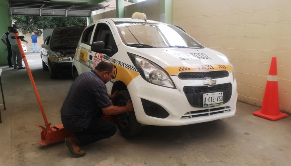 Detecta Transporte Público 2 taxis no aptos para circular en Nuevo Laredo