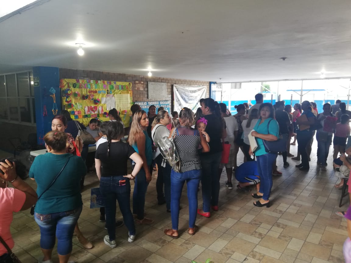 Mesa directiva de escuela en Tampico condiciona inscripción al pago de cuota