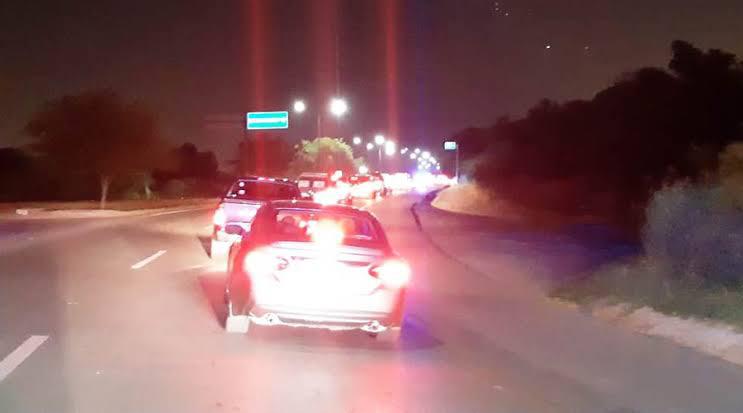 Escoltan a paisanos hasta salida de Nuevo Laredo