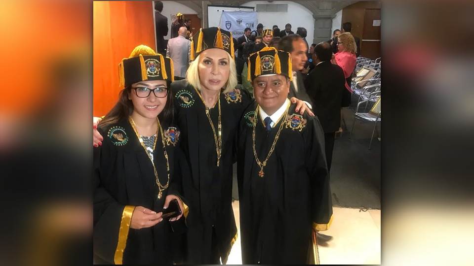 Laura Bozzo recibe doctorado Honoris Causa en el Congreso de la CDMX… ¡y la gente estalla en redes sociales!