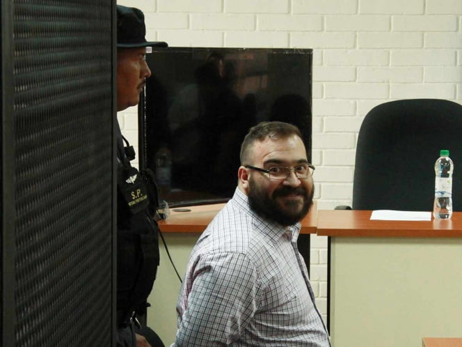 Juez suspende condena y decomisos contra Javier Duarte